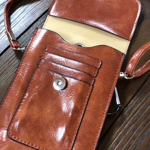 3/$30 Brown vegan crossbody travel wallet/phone case - Picture 7 of 7